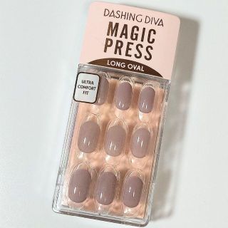 新品未発売 1061 DASHING DIVA　ダッシングディバ マジックプレス コスメ/美容のネイル(つけ爪/ネイルチップ)の商品写真