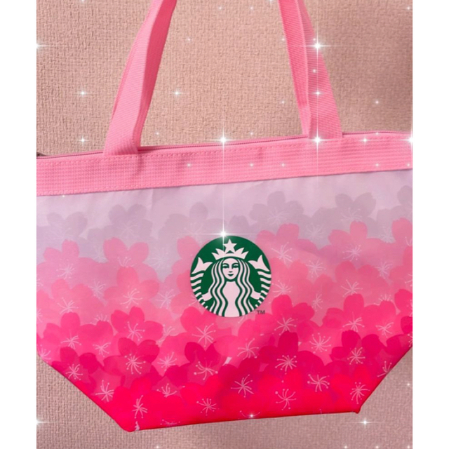 Starbucks Coffee(スターバックスコーヒー)のスターバックスSAKURA2022保冷トートバッグ レディースのバッグ(トートバッグ)の商品写真