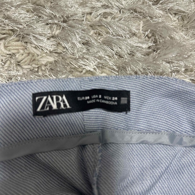 ZARA(ザラ)のZARA ズボン レディースのパンツ(カジュアルパンツ)の商品写真
