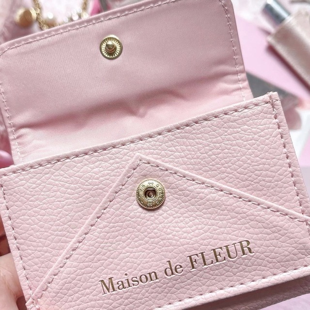 Maison de FLEUR(メゾンドフルール)のメゾン ド フルール リボンカードケース レディースのファッション小物(財布)の商品写真