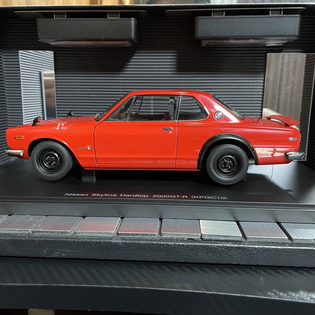 おもちゃ/ぬいぐるみ激レア未展示新品オートアート1/18スカイライン2000GT-R(KPGC10)