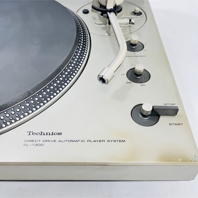 Technics SL-1300 レコードプレーヤー　ターンテーブル 楽器のDJ機器(ターンテーブル)の商品写真