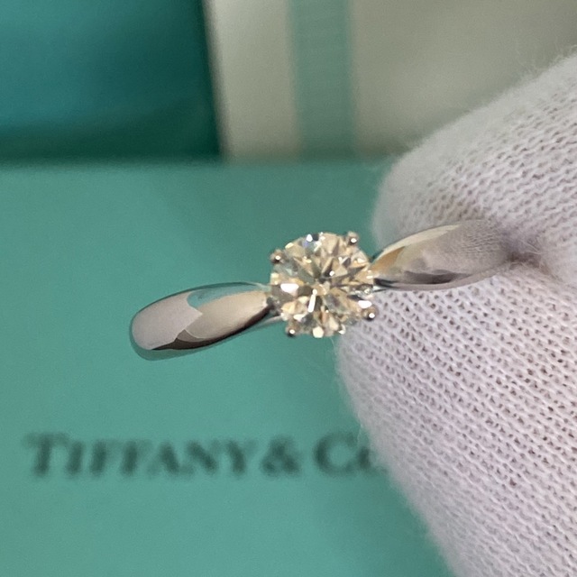 Tiffany & Co.(ティファニー)のお値下げ美品tiffanyハーモニーダイヤ0.31ctプラチナリング9号 レディースのアクセサリー(リング(指輪))の商品写真