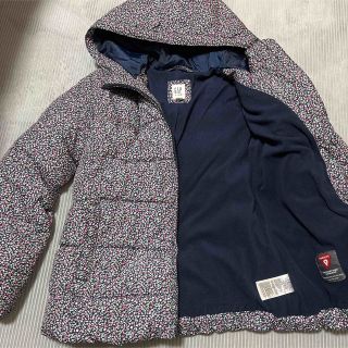 ギャップ(GAP)のGAP  キッズダウン　小花柄　XL  150㎝(ジャケット/上着)