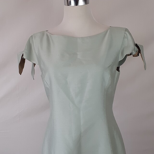 フォクシーシルクウール上品なワンピース、サイズ40.M。FOXEY-