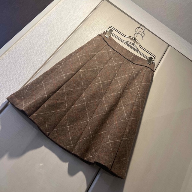 スカート　チェック　ブラウン　 レディースのスカート(ひざ丈スカート)の商品写真