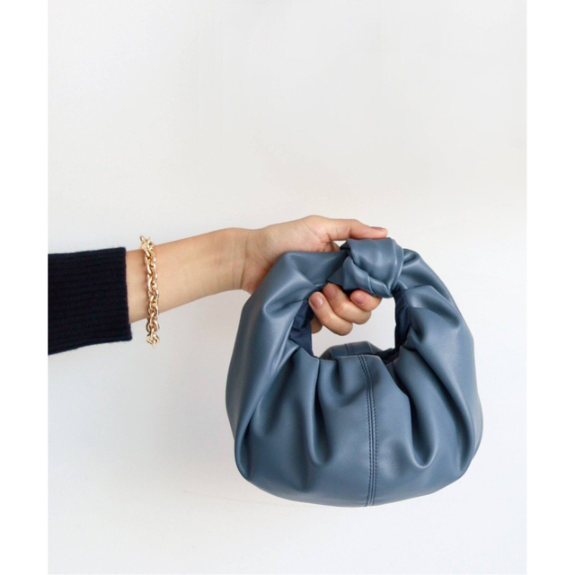 JOURNAL STANDARD(ジャーナルスタンダード)の【HELOYSE/エロイーズCroissant mini bagハンドバッグ レディースのバッグ(ハンドバッグ)の商品写真