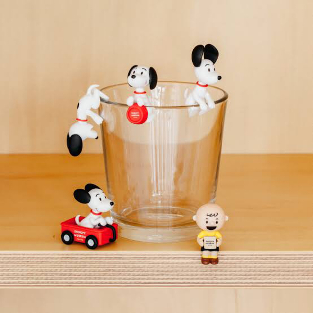 スヌーピー MUSEUM PEANUTS フィギュア限定品4個セット