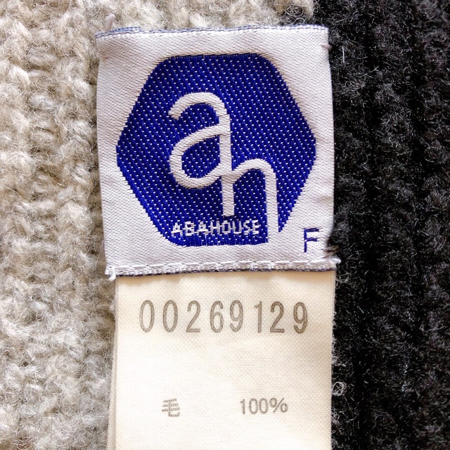 ABAHOUSE(アバハウス)のアバハウス　マフラー　黒　グレー メンズのファッション小物(マフラー)の商品写真