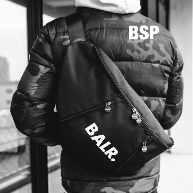 BALR. オーバーサイズボディバッグ balr 新品正規品