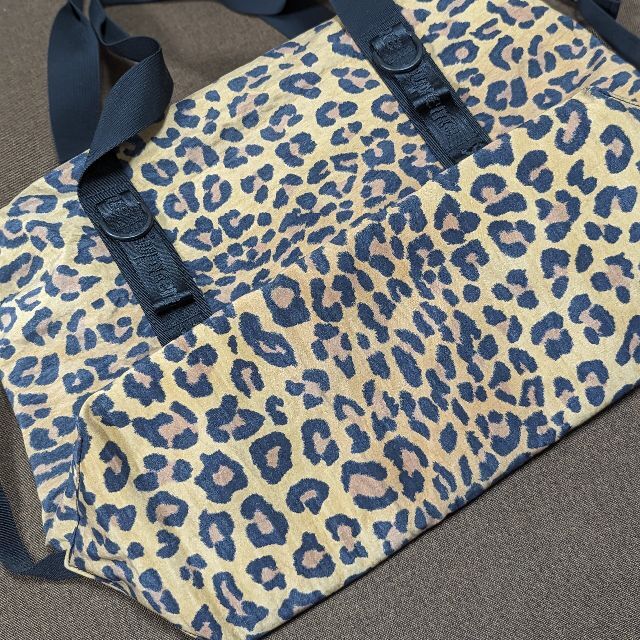 新品　Supreme Zip Tote leopard