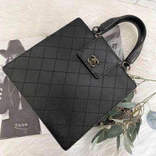 シャネル ハンドバッグ(レディース)の通販 6,000点以上 | CHANELの ...