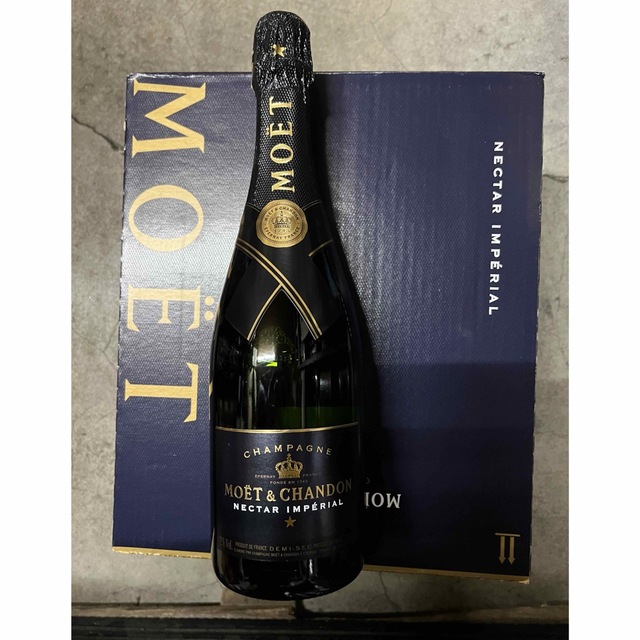 MOËT & CHANDON(モエエシャンドン)のモエ エ シャンドン ネクター アンペリアル 750ml  6本セット 食品/飲料/酒の酒(シャンパン/スパークリングワイン)の商品写真