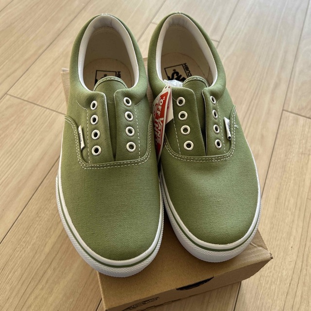 VANS(ヴァンズ)の新品未使用★ VANS  ERA スニーカー 24.5㎝ レディースの靴/シューズ(スニーカー)の商品写真