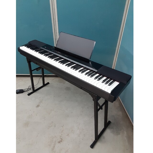 送料込み　カシオ電子ピアノ　88鍵盤　Privia　PX-150　スタンド付き