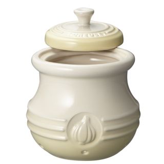 LE CREUSET - 新品未使用 ルクルーゼ ガーリックキーパーの通販 by ...