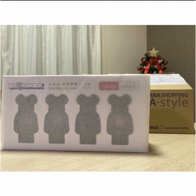 BE@RBRICK(ベアブリック)のANA 羽生結弦YUZU×BE RBRICK for ANA 衣装ベアブリック エンタメ/ホビーのタレントグッズ(スポーツ選手)の商品写真