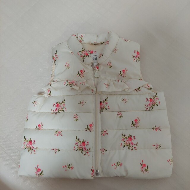 babyGAP(ベビーギャップ)のbabyGAPダウンベスト キッズ/ベビー/マタニティのベビー服(~85cm)(ジャケット/コート)の商品写真