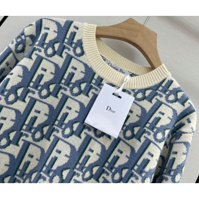 Diorニット