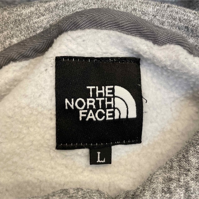 THE NORTH FACE(ザノースフェイス)のザノースフェイス スクエアロゴフーディー　Ｌサイズ メンズのトップス(パーカー)の商品写真