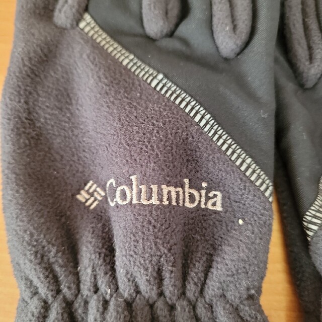 Columbia(コロンビア)のColumbia　手袋　ブラック　レデース　Sサイズ　美品　防寒 レディースのファッション小物(手袋)の商品写真