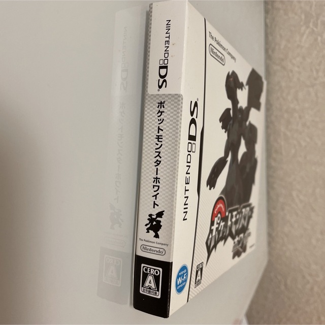 ニンテンドーDS(ニンテンドーDS)のDSソフト ポケットモンスター ホワイト USED エンタメ/ホビーのゲームソフト/ゲーム機本体(携帯用ゲームソフト)の商品写真