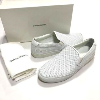 コモンプロジェクト(COMMON PROJECTS)のCOMMON PROJECTS SLIP ON PERFORATED スニーカー(スニーカー)