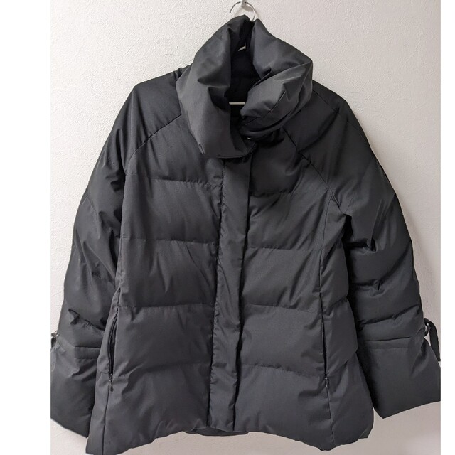 ルイルエブティック♢﻿ビックカラーパデット中綿ミドルショートコート ダウンコート レディースのジャケット/アウター(ダウンコート)の商品写真