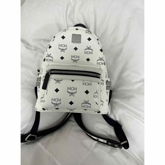 MCM - MMK6SVE41WT001 MCM 白 ホワイト リュック 小さめの通販 by の