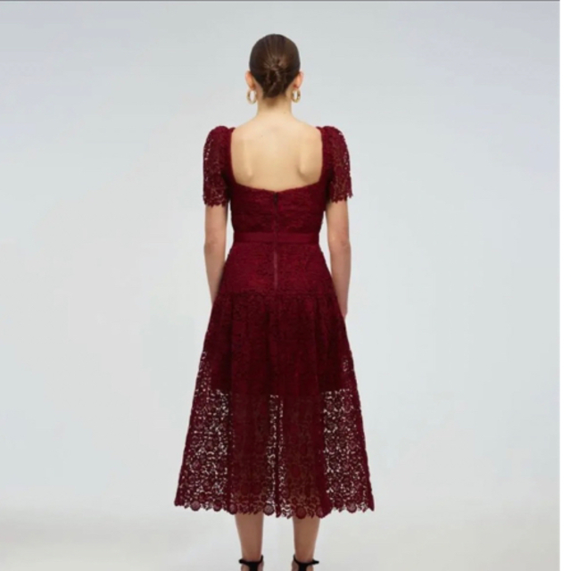 SELF PORTRAIT(セルフポートレイト)のセルフポートレート　赤ワンピース レディースのフォーマル/ドレス(ミディアムドレス)の商品写真