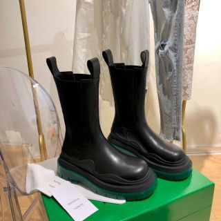 ボッテガヴェネタ レインブーツ 美品-