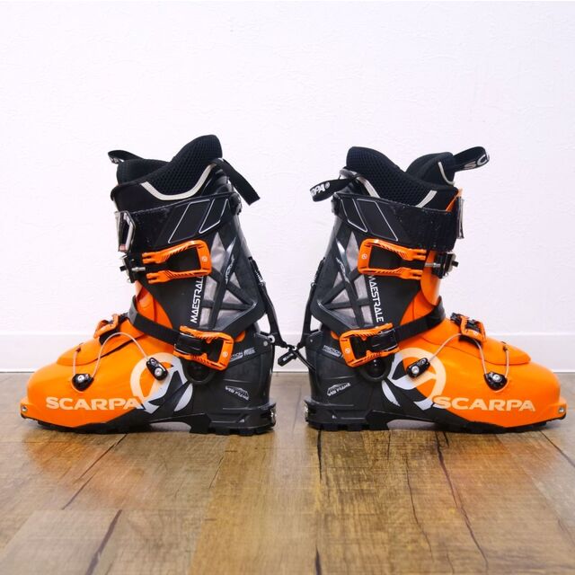 美品 スカルパ SCARPA 山スキー ブーツ MAESTRALE マエストラーレ 27.5cm TLT規格 シューズ BCスキー アウトドア