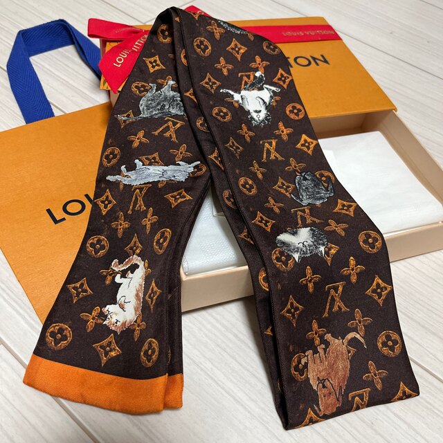 LOUIS VUITTON(ルイヴィトン)のルイヴィトン キャットグラム バンドー レディースのファッション小物(バンダナ/スカーフ)の商品写真