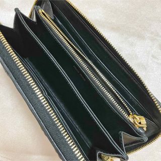 MIUMIUブーム！長財布　マトラッセ　ラウンドファスナー長財布