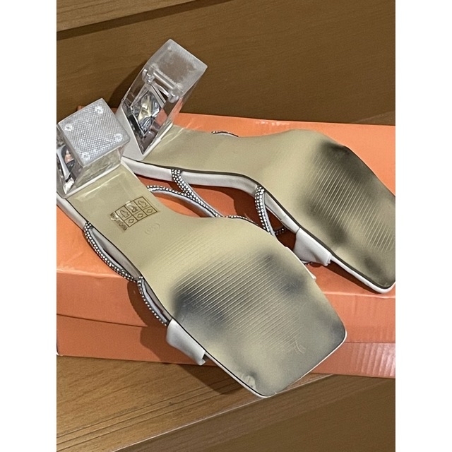 ラインストーン チャンキーヒールミュール サンダル レディースの靴/シューズ(サンダル)の商品写真