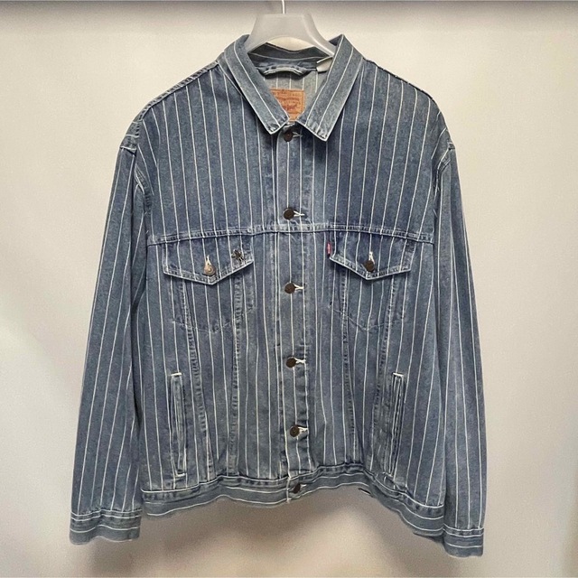 Supreme Levi’s Pinstripe Trucker Jacket