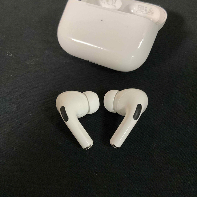 【交換未使用品】Apple AirPods Pro (第1世代)ヘッドフォン/イヤフォン