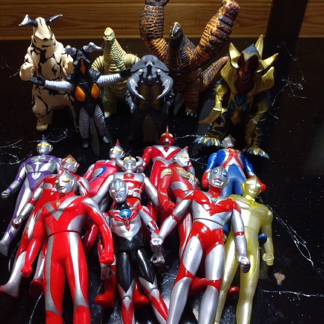買得 ウルトラマン セット millenniumkosovo.org