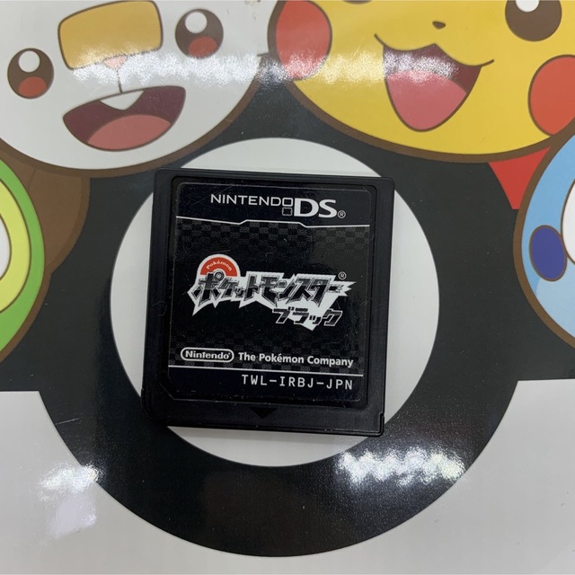 ニンテンドーDS(ニンテンドーDS)のポケットモンスター　ブラック エンタメ/ホビーのゲームソフト/ゲーム機本体(携帯用ゲームソフト)の商品写真