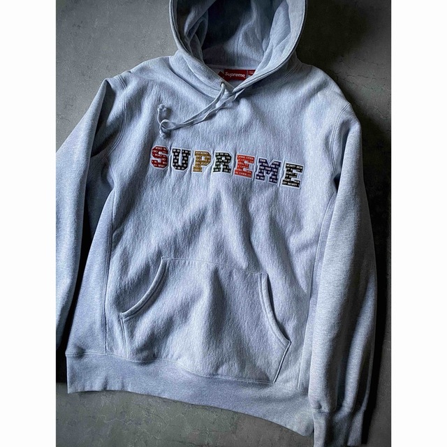 オンラインショップ Supreme 新品XL 川口春奈 グレー スウェットパーカー シュプリーム Supreme パーカー 