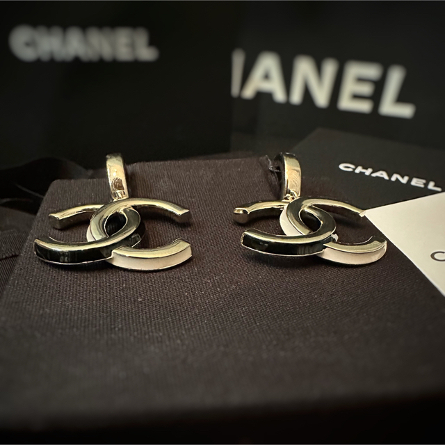 CHANEL(シャネル)の  CHANEL ピアス　シャネル　ココマーク レディースのアクセサリー(ピアス)の商品写真