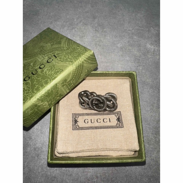 Gucci(グッチ)のGUCCHI インターロッキングG ツイスト レディースのアクセサリー(リング(指輪))の商品写真