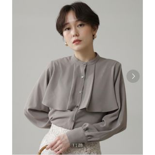 エヌナチュラルビューティーベーシック(N.Natural beauty basic)の【N.Natural Beauty Basic】ケープディティール長袖ブラウス(シャツ/ブラウス(長袖/七分))