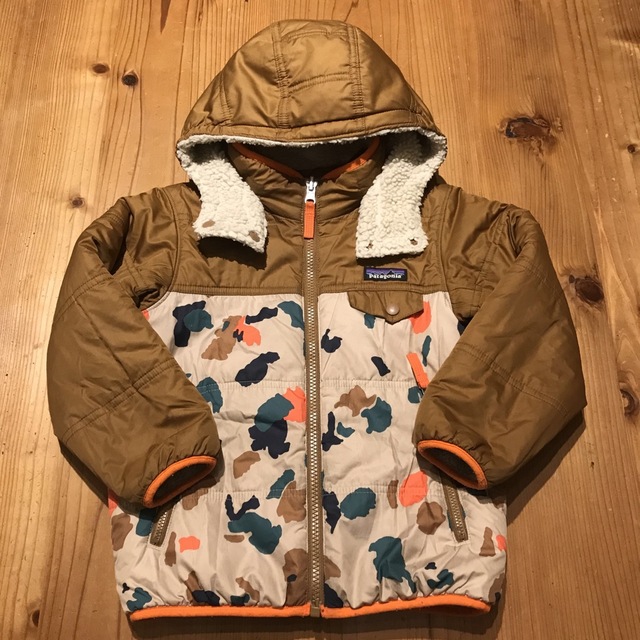 パタゴニア patagonia リバーシブル フーディー  5T