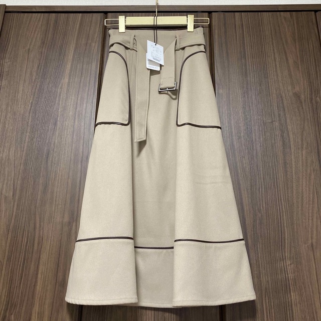 Her lip to(ハーリップトゥ)の1/7までSALEBelted Trimmed Midi Skirt レディースのワンピース(ロングワンピース/マキシワンピース)の商品写真