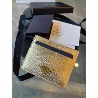 プラダ(PRADA)のPRADA プラダ トライアングル カードホルダー 新品(名刺入れ/定期入れ)