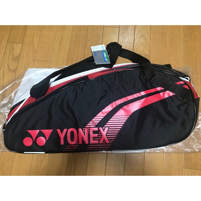 YONEX(ヨネックス)のヨネックス　ラケットバッグ6 リュック付 レッド ブラック BAG1932R チケットのスポーツ(テニス)の商品写真