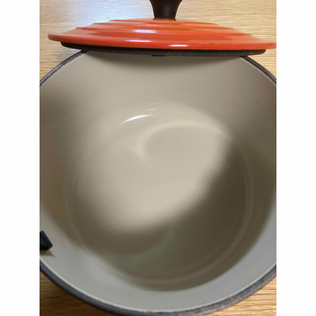 LE CREUSET(ルクルーゼ)のルクルーゼ ココットロンド  16 インテリア/住まい/日用品のキッチン/食器(鍋/フライパン)の商品写真