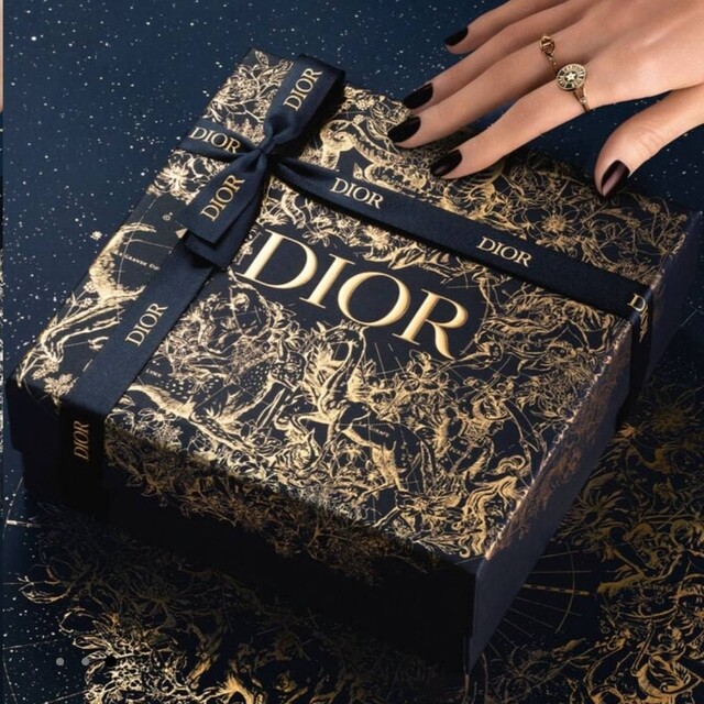 dior クリスマスコフレ　2022