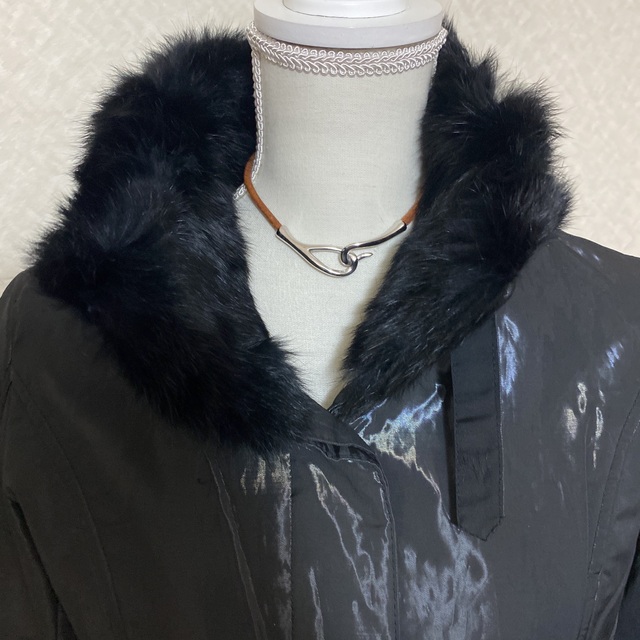 美品スペッチオの軽くて暖かい中綿ファー付きコート　サイズ40、L、11号
